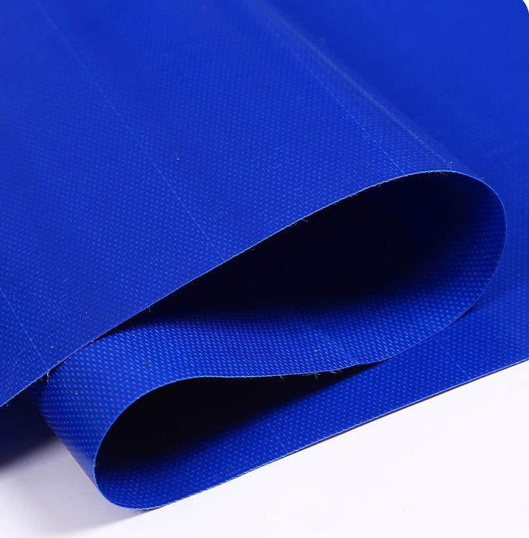 Каков срок службы брезента из ПВХ?